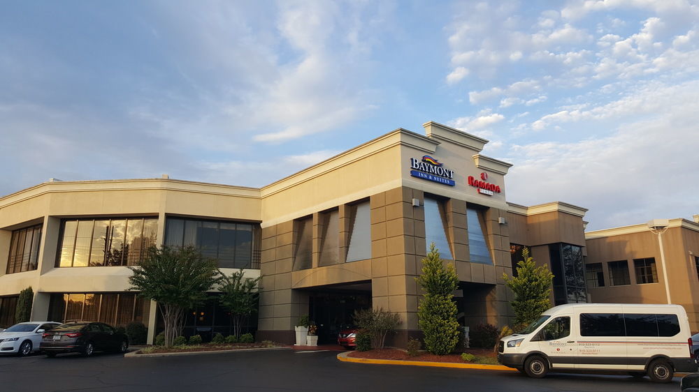 Baymont By Wyndham Fayetteville Fort Bragg Area Exteriör bild